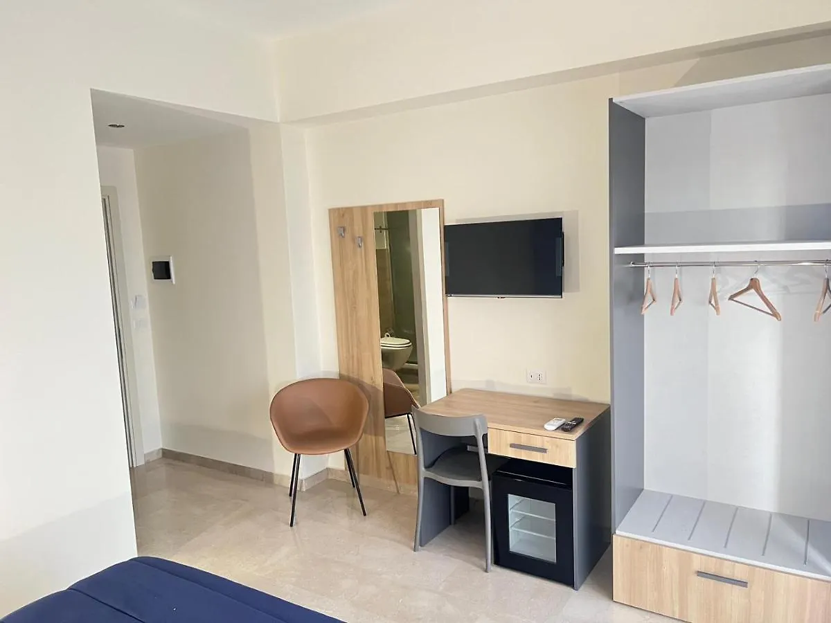 Papali 289 Hotel Catania 0*,  Italy
